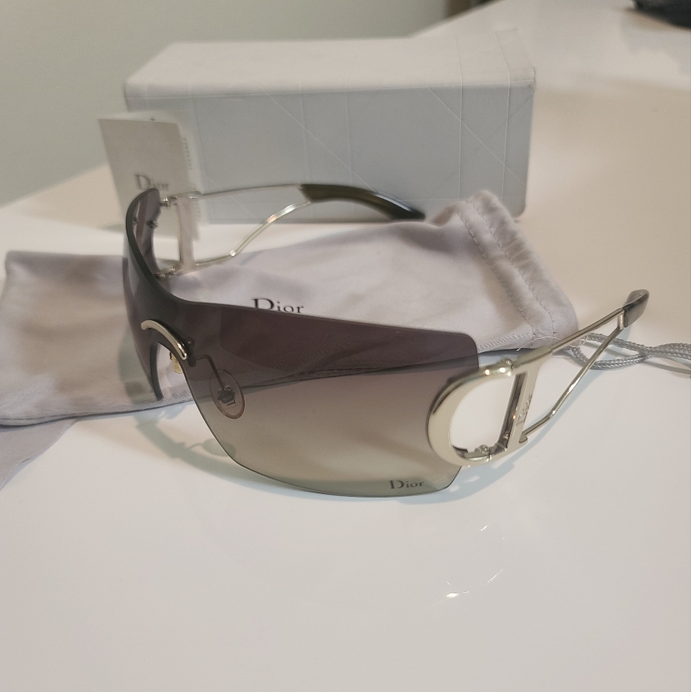 Dior Diorly 2 sunglasses in black